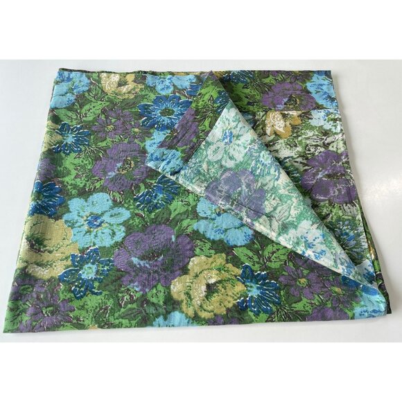 Vintage 60s curtain, large blue, green, purple flowers, floral single panel - Picture 8 of 10